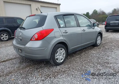 2011 Nissan Versa 1.8S z USA, uszkodzony, nr VIN 3N1BC1CP2BL390431
